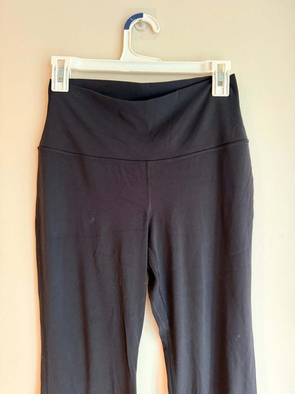 Aritzia Golden High-Rise Flare Leggings Black Size 10 - Picture 2 of 7